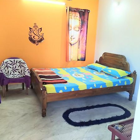 Sara Beach House Puri Luaran gambar