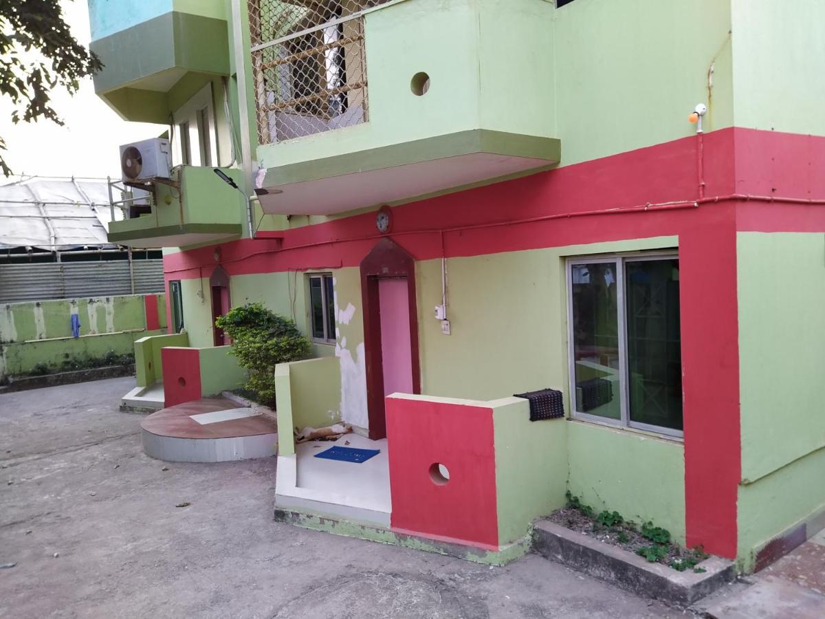 Sara Beach House Puri Luaran gambar